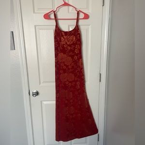 Y2K velvet u-neckline maxi dress!